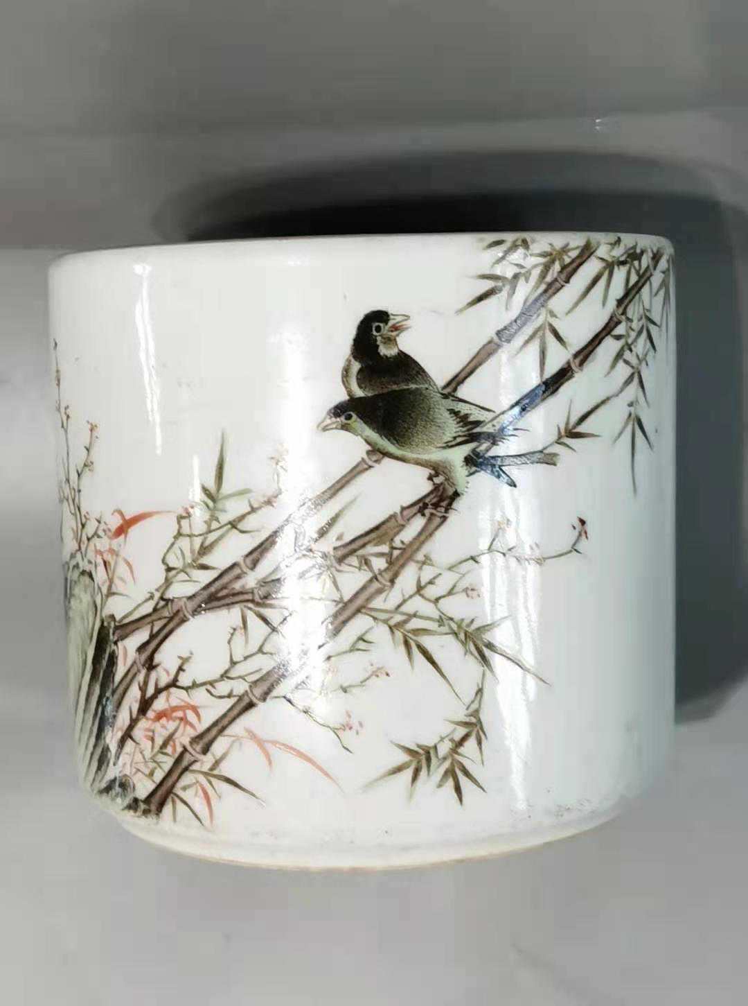 著名陶瓷艺术家、画家余翰青先生亲手制作>笔筒