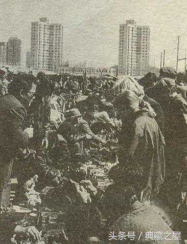 北京古玩市场记忆 : 从马路市场到潘家园