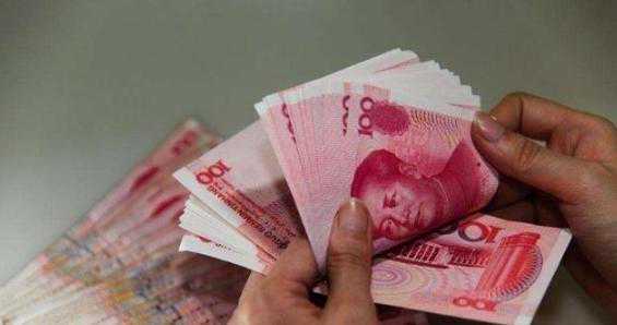 从银行取钱后自己一定要再数一遍？离职柜员告诉你实情