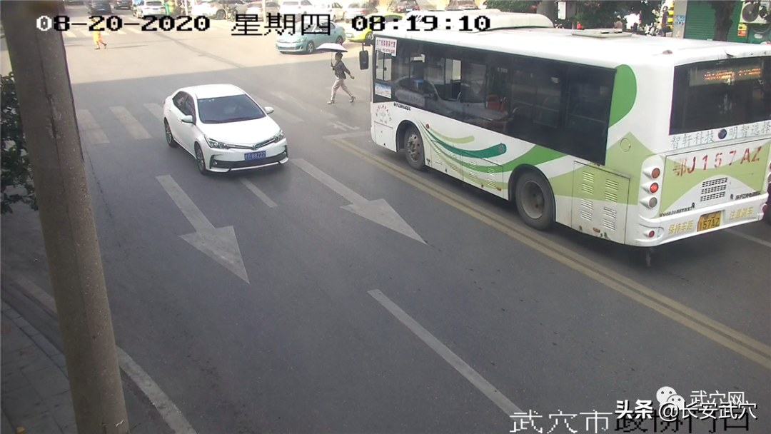 斑马线上礼让行人，为武穴这5位文明车主点赞！