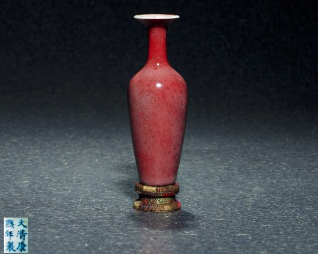 形如柳叶的珍贵瓷器——柳叶瓶