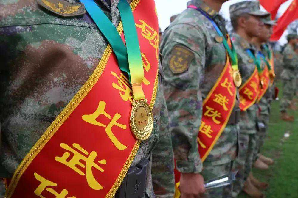 10个月，他体能从“特3级”到“特1级”！