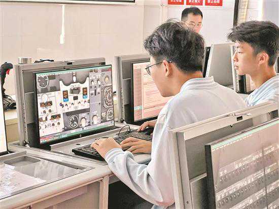 汕头：活用技校教育阵地，打造航空高技“新工匠”
