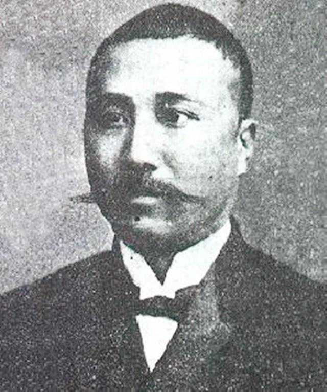 孙中山病逝后，袁世凯儿子送来一副挽联，不愧为大才子