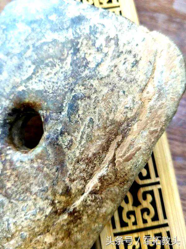 上古之物，商代玉斧