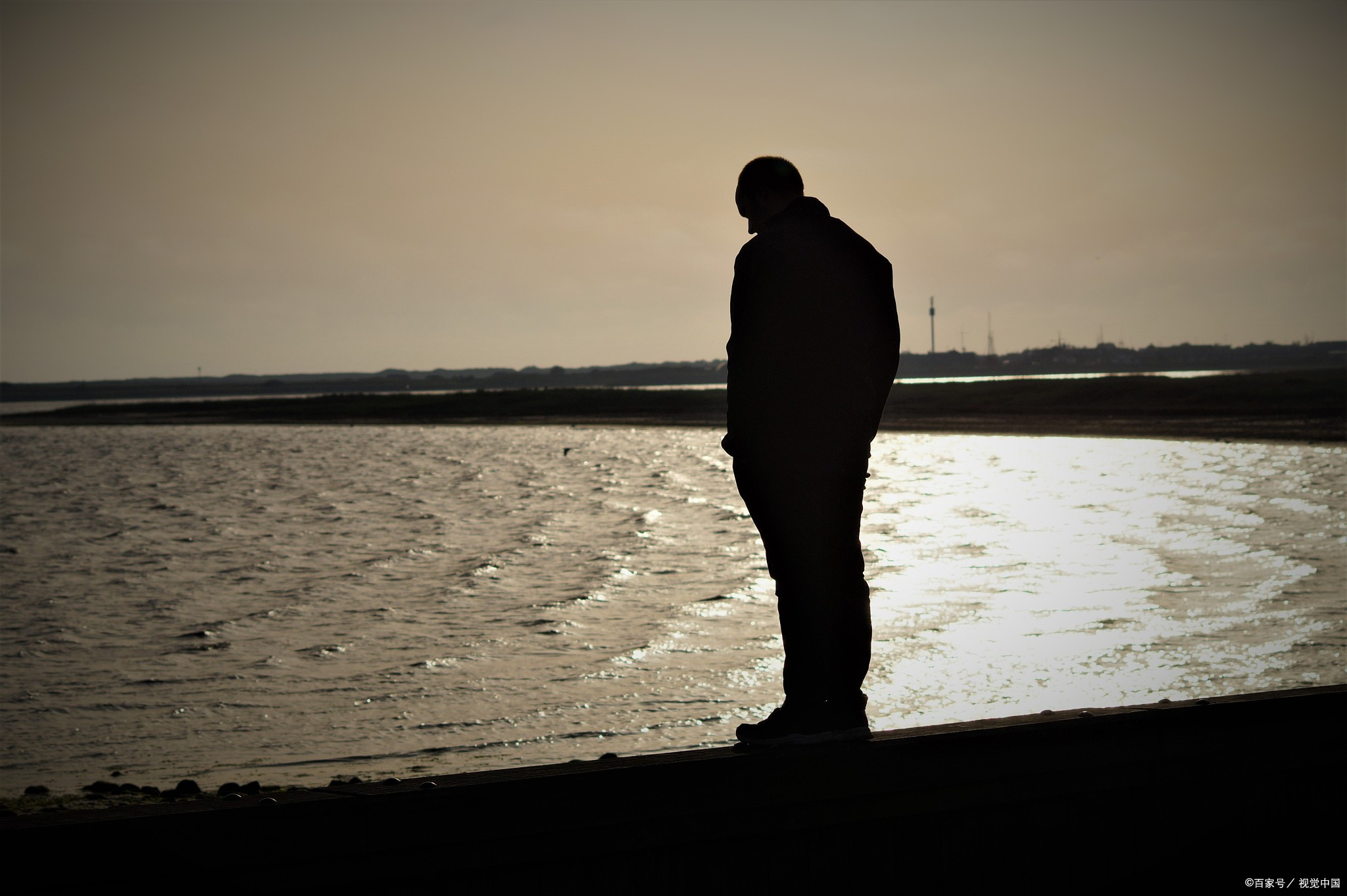 93年男友考上大学，我回家种田，父母让我相亲时，他寄来一封信