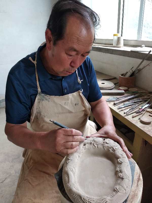 一个农民把失传800余年的空心澄泥砚重新复活现世，厉害了