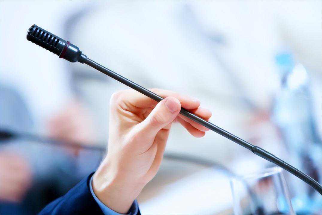 是个狠人！为了骗“女友”钱，他竟然咒自己已经死了！