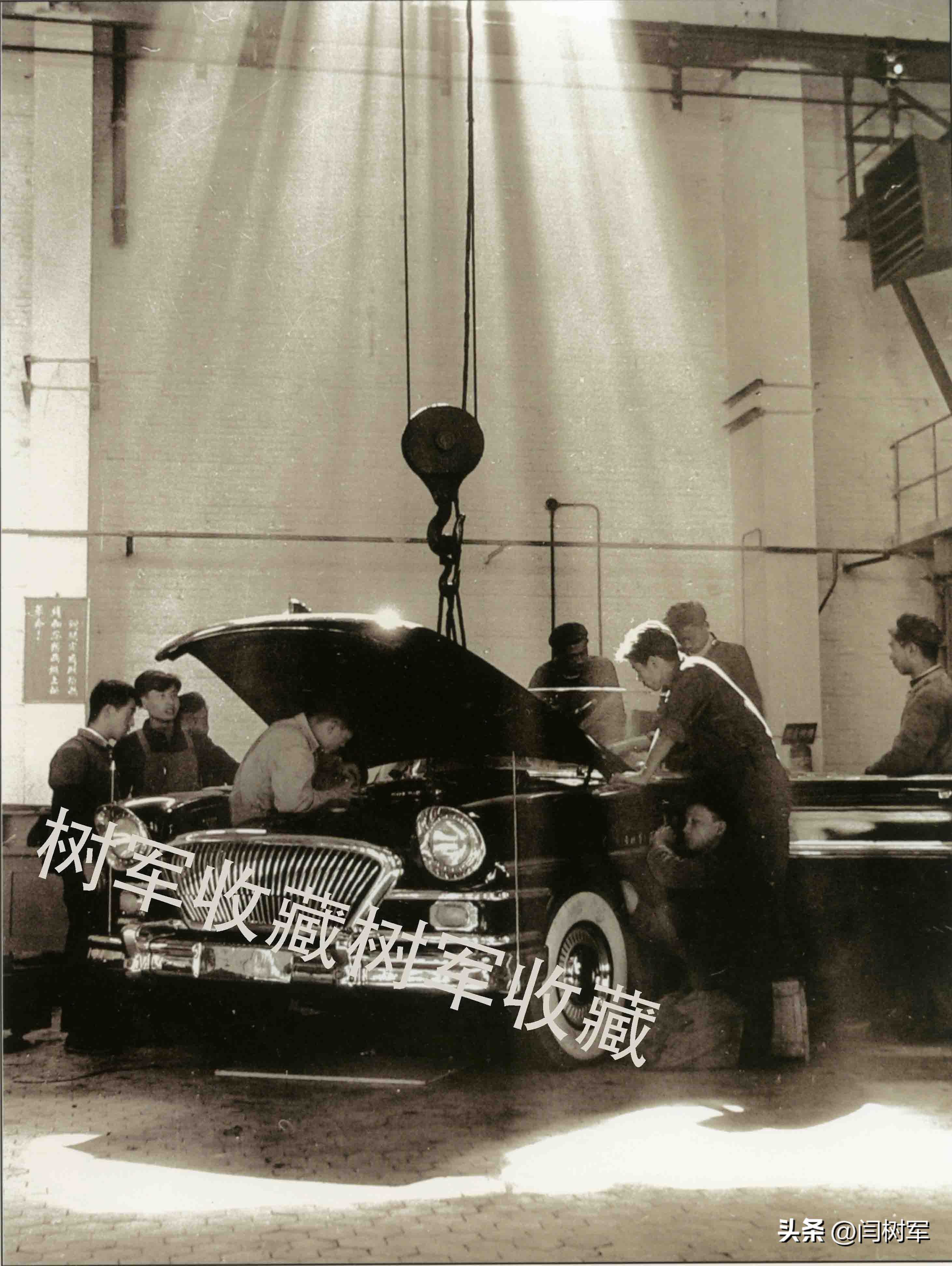 红旗轿车，是民族自主品牌的骄傲！毛主席：再挥手，天安门前办展