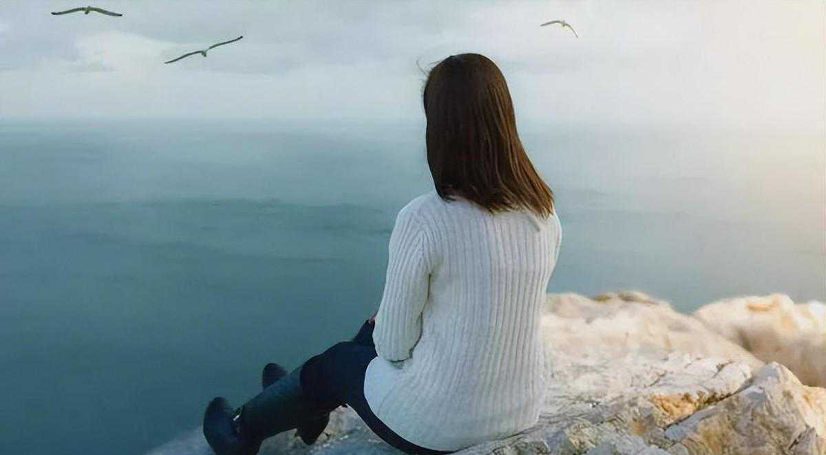 一个人值不值得深交，看“他的衣服”就知道