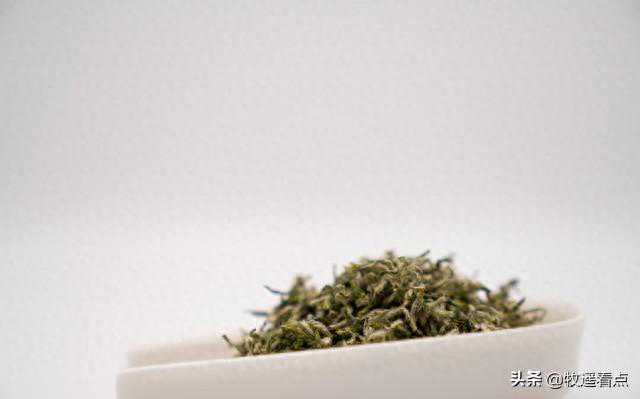 春茶的魅力：唤醒身心的春日饮品