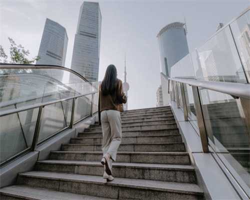 "灵性的蜕变"——首届梵尘当代艺术展在京开幕