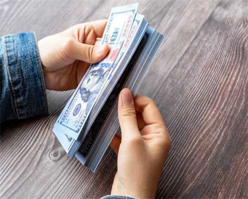 “艺顽者”周汉标：从“从艺40年”到“同办16展”｜东莞年度新闻人物