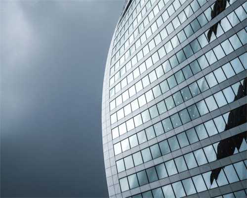 中国陶瓷文化，实用又美观的鹅颈瓶和实用与观赏性巧妙结合的佳作